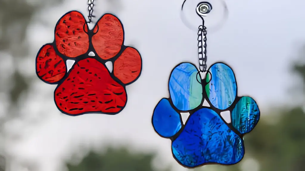 Stained Glass Paw-Print Suncatcher Workshop